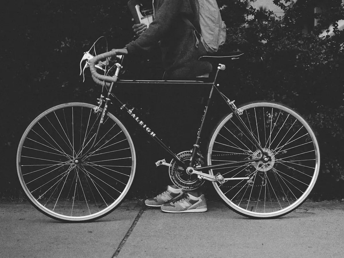 Latest Business Insights, Market Trends, and Global Economy Updates